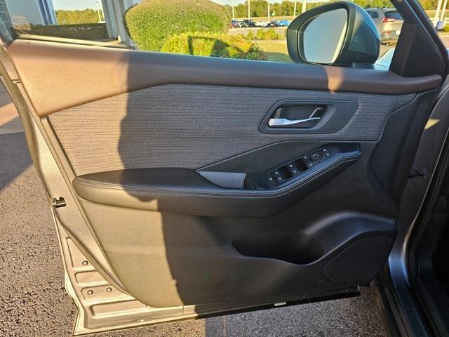 used 2023 Nissan Rogue car, priced at $24,999