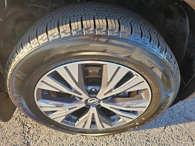 used 2023 Nissan Rogue car, priced at $24,999