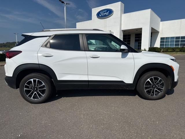 used 2025 Chevrolet TrailBlazer car, priced at $22,999