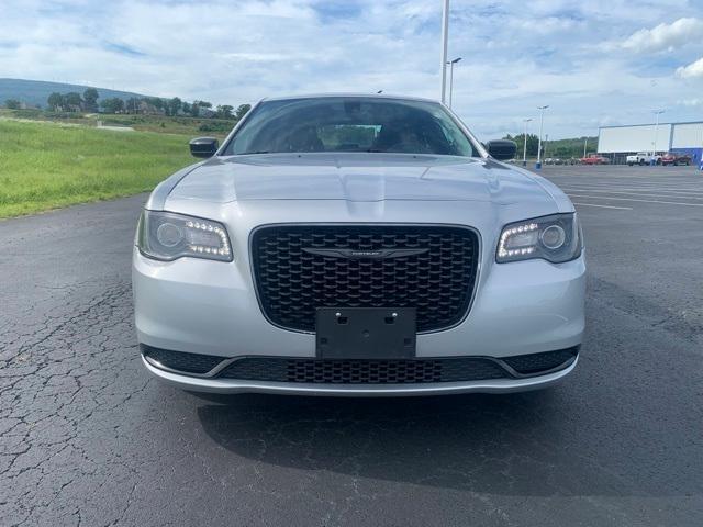 used 2022 Chrysler 300 car, priced at $25,999