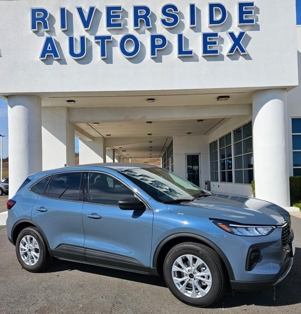 new 2025 Ford Escape car, priced at $25,675