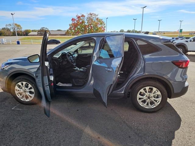 new 2025 Ford Escape car, priced at $25,675