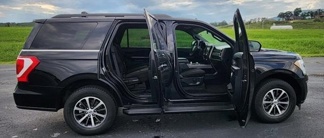 used 2021 Ford Expedition car, priced at $28,000