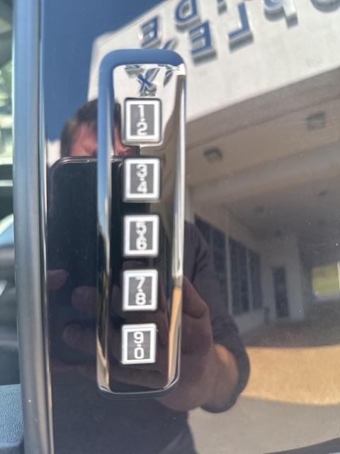 used 2022 Ford F-150 car, priced at $39,999