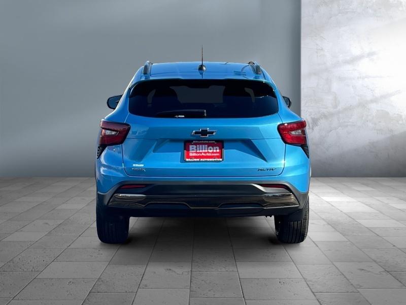 new 2025 Chevrolet Trax car