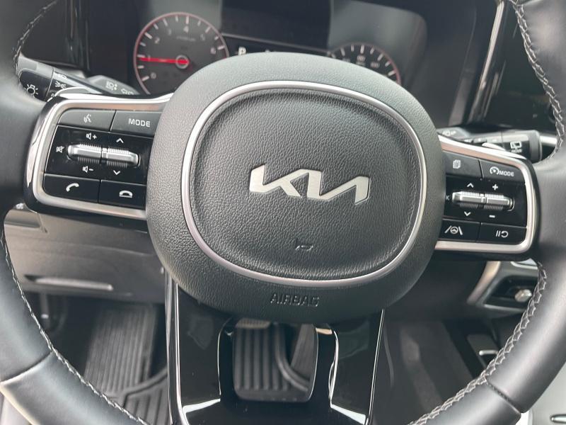 used 2023 Kia Sorento car