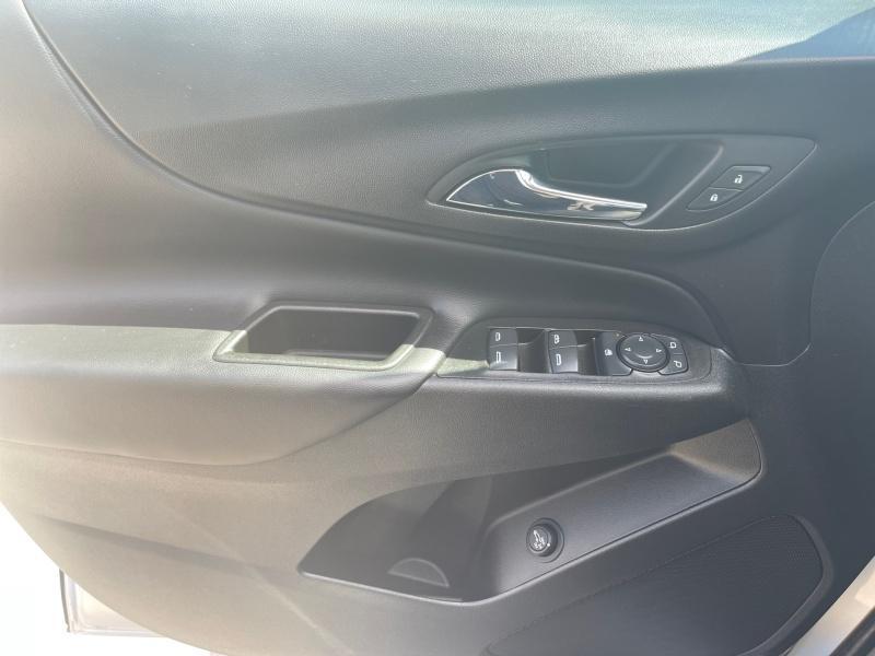 used 2022 Chevrolet Equinox car, priced at $28,970