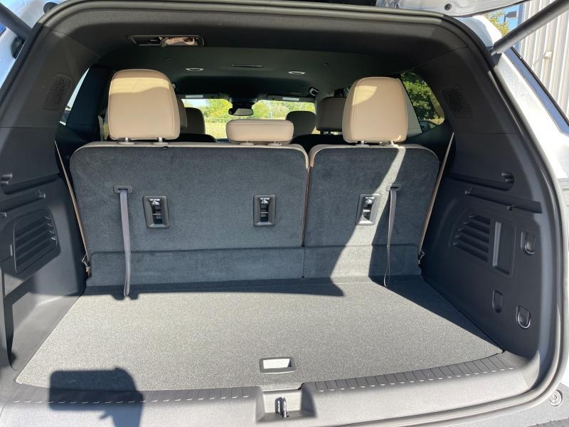 new 2025 Buick Enclave car