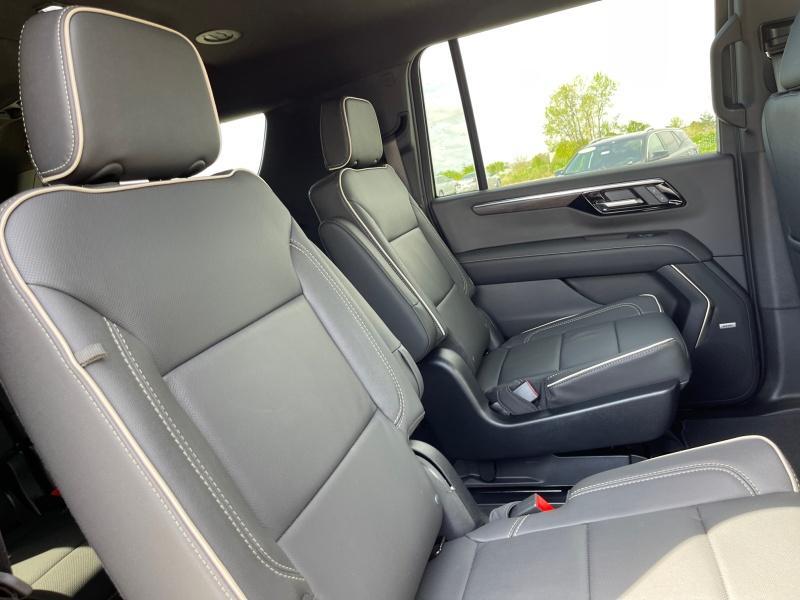 new 2025 Chevrolet Suburban car