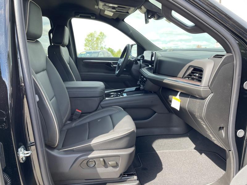 new 2025 Chevrolet Suburban car