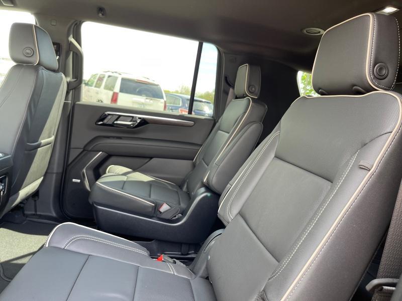 new 2025 Chevrolet Suburban car