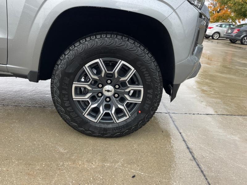 new 2024 Chevrolet Colorado car