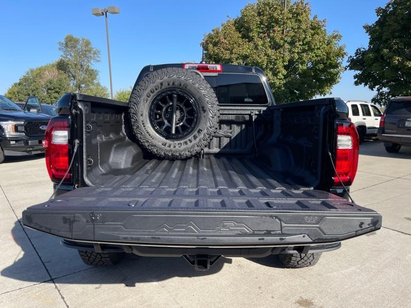 new 2024 GMC Canyon car