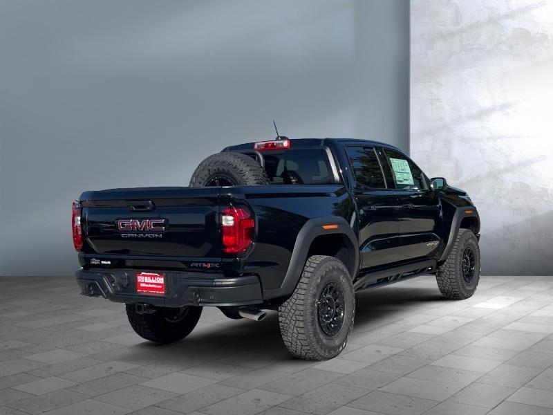 new 2024 GMC Canyon car