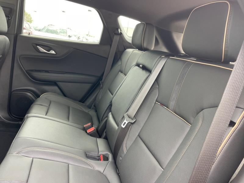 new 2025 Chevrolet Blazer car