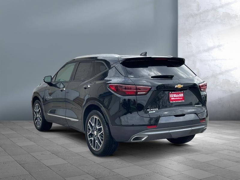 new 2025 Chevrolet Blazer car