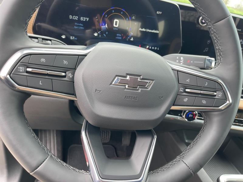 new 2025 Chevrolet Equinox car