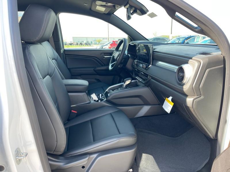 new 2025 Chevrolet Colorado car