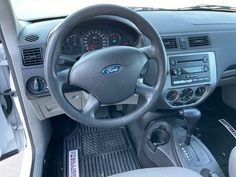 used 2007 Ford Focus car, priced at $5,900