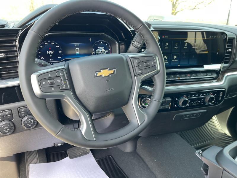 new 2025 Chevrolet Silverado 3500 car