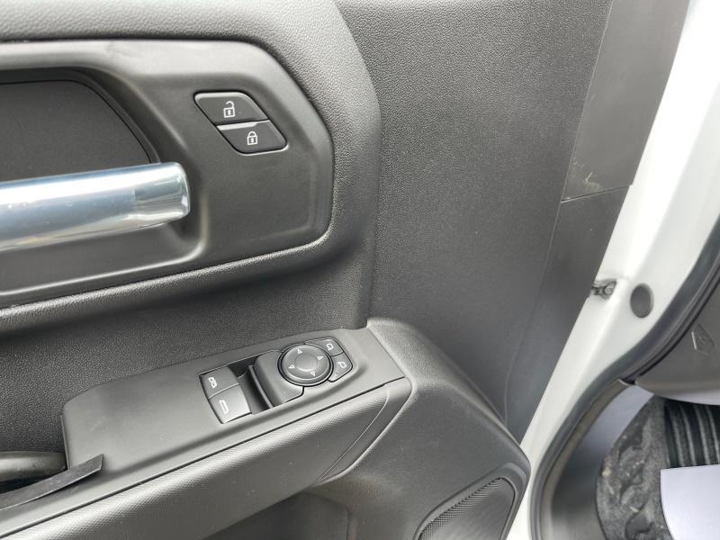 new 2025 GMC Sierra 1500 car, priced at $48,470