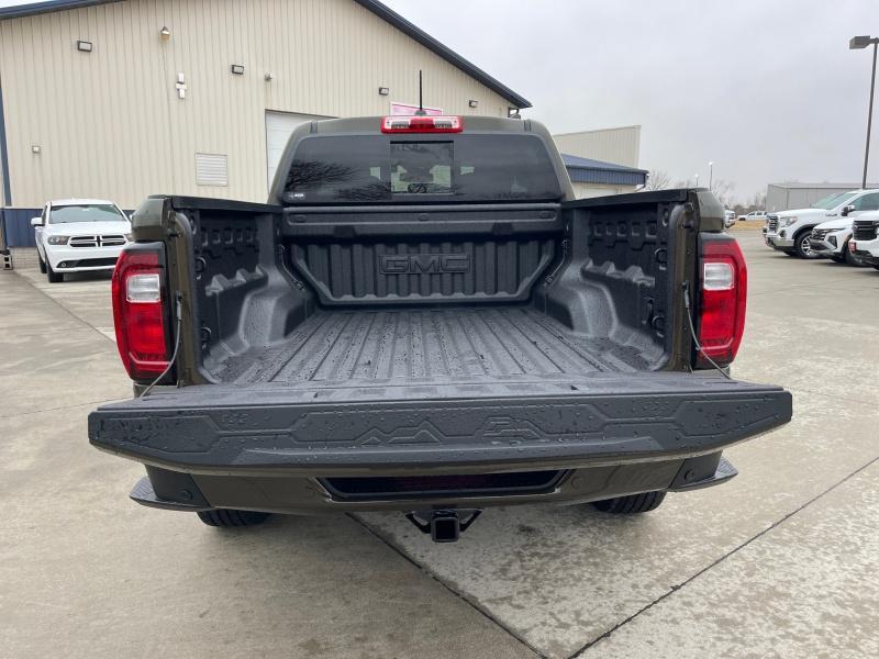 new 2025 GMC Canyon car