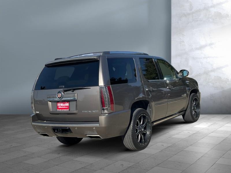 used 2013 Cadillac Escalade car, priced at $22,970