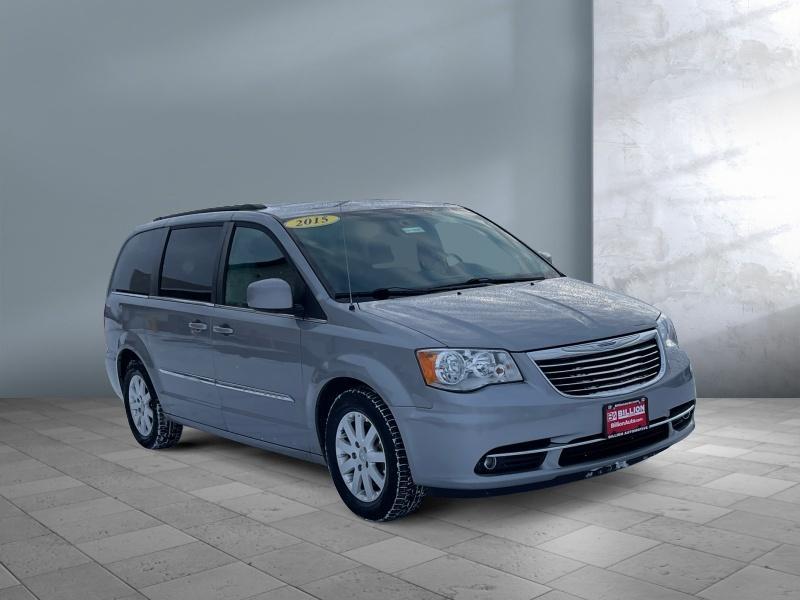 used 2015 Chrysler Town & Country car