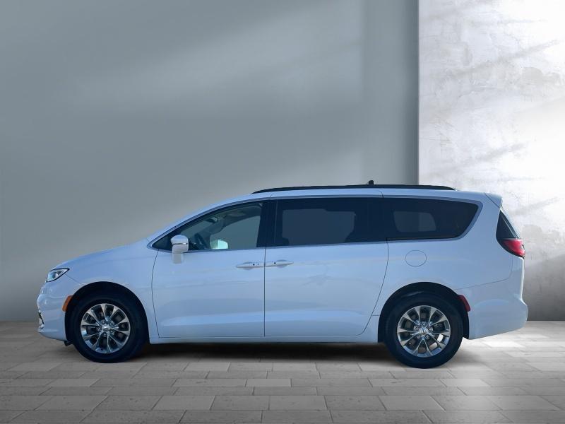 used 2022 Chrysler Pacifica car, priced at $35,970