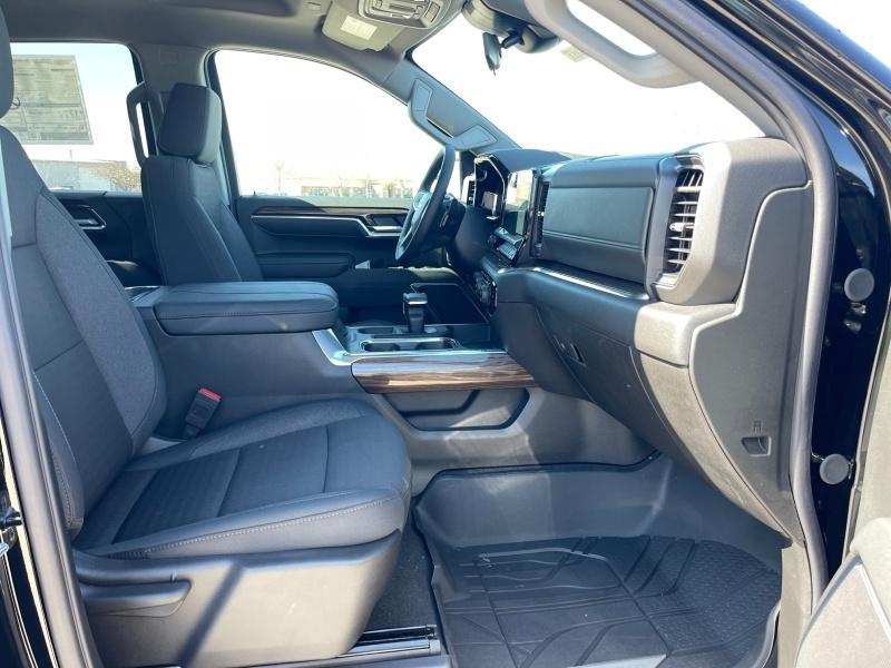 new 2025 Chevrolet Silverado 1500 car