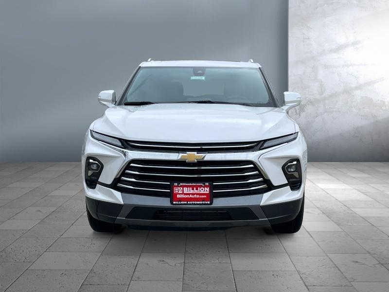 new 2025 Chevrolet Blazer car