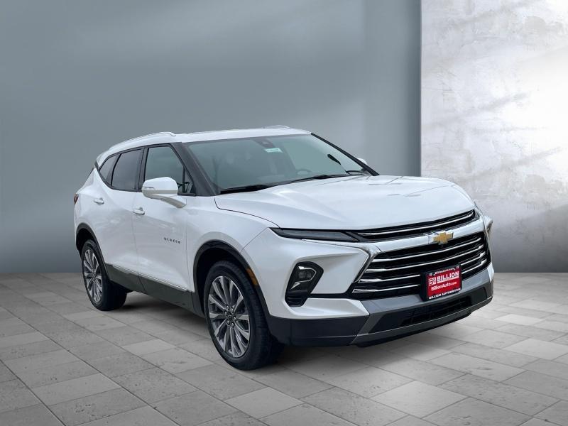 new 2025 Chevrolet Blazer car