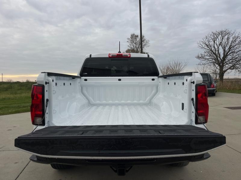 new 2024 Chevrolet Colorado car