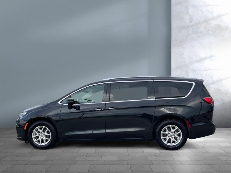 used 2021 Chrysler Pacifica car, priced at $26,970