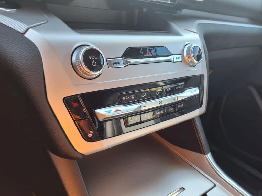used 2022 Ford Explorer car, priced at $33,827