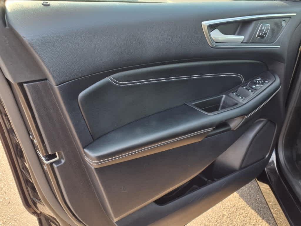 used 2022 Ford Edge car, priced at $27,939