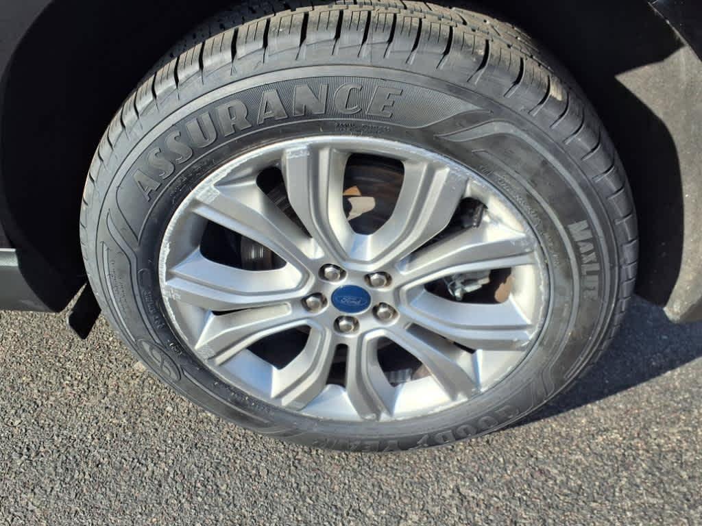 used 2022 Ford Edge car, priced at $27,939
