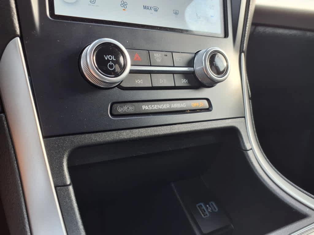 used 2022 Ford Edge car, priced at $26,421
