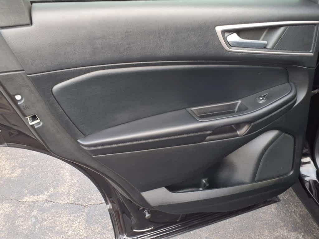 used 2022 Ford Edge car, priced at $26,421