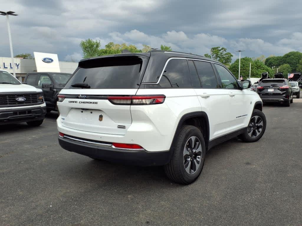 used 2022 Jeep Grand Cherokee 4xe car, priced at $32,884