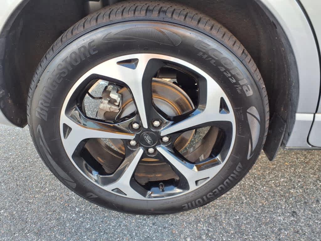 used 2024 Ford Escape car, priced at $29,382