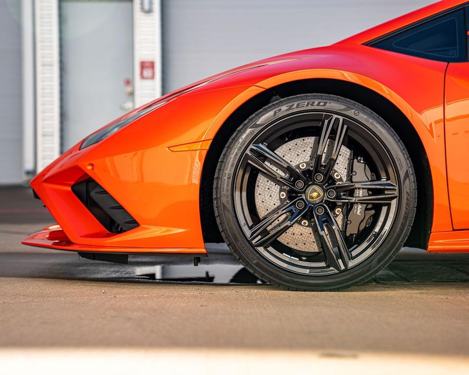 used 2021 Lamborghini Huracan EVO car, priced at $264,900