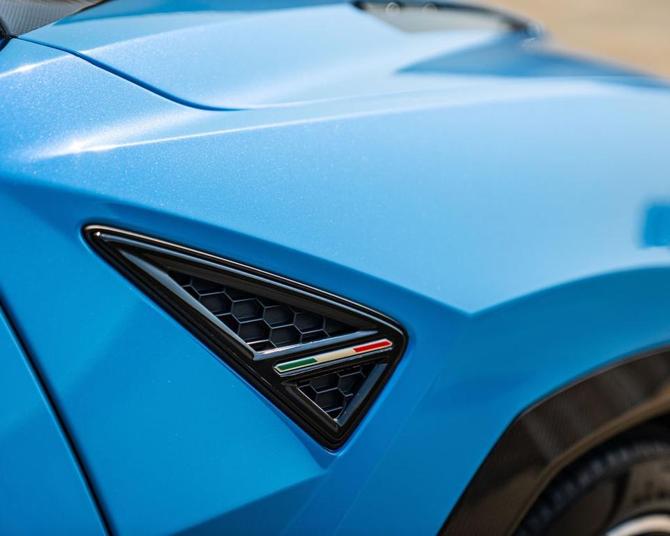 used 2024 Lamborghini Urus car, priced at $297,900