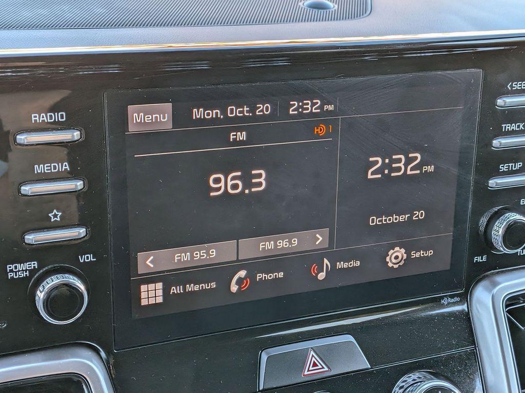 used 2023 Kia Sorento car, priced at $22,984