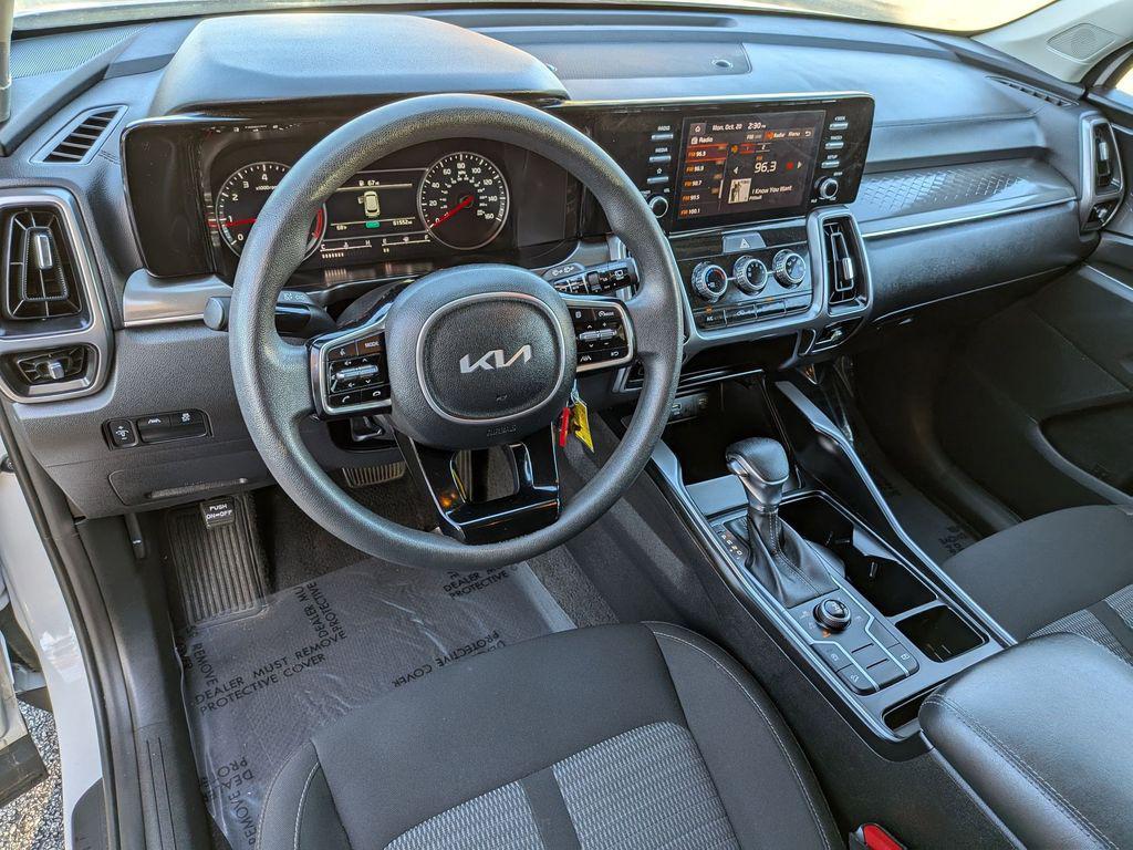 used 2023 Kia Sorento car, priced at $22,984