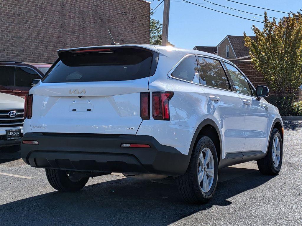 used 2023 Kia Sorento car, priced at $22,984