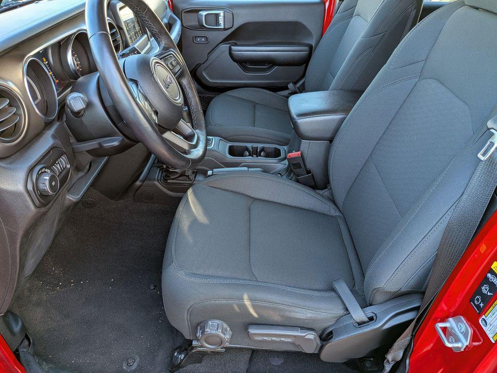 used 2021 Jeep Wrangler Unlimited car, priced at $27,995