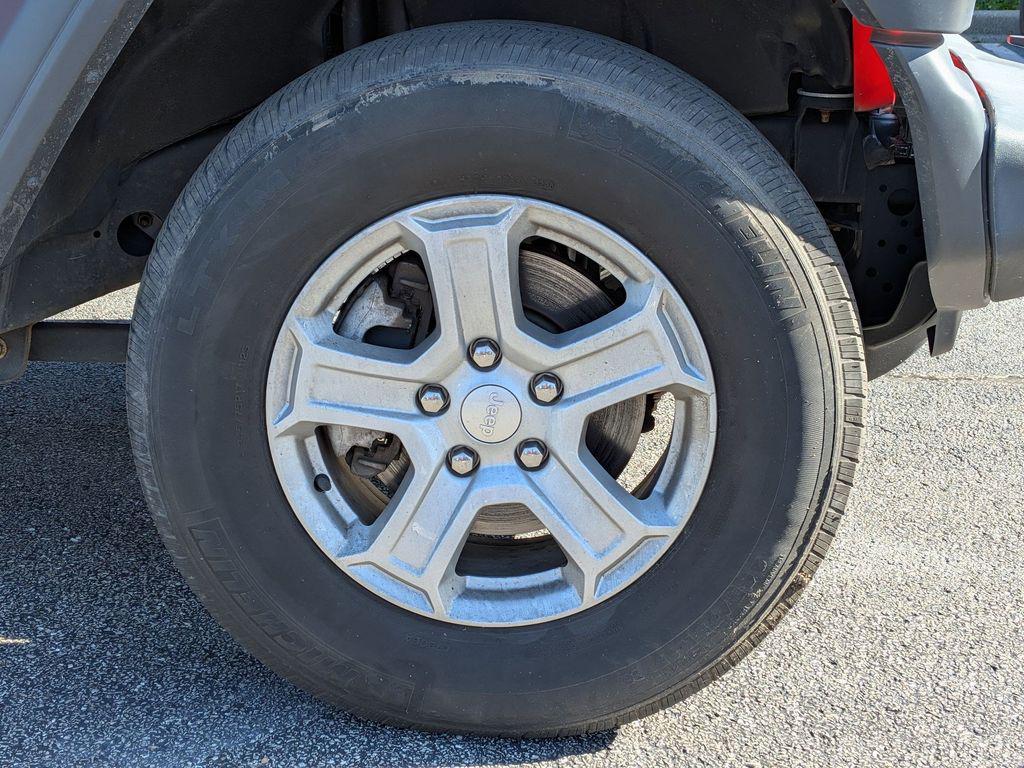 used 2021 Jeep Wrangler Unlimited car, priced at $27,995