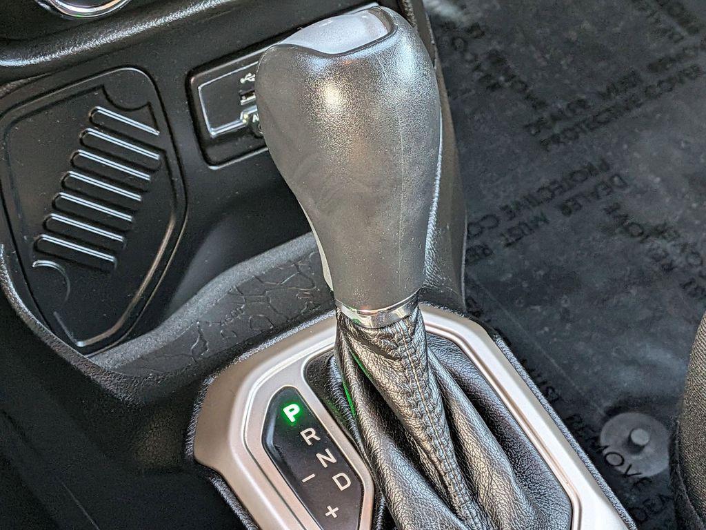 used 2015 Jeep Renegade car, priced at $10,495