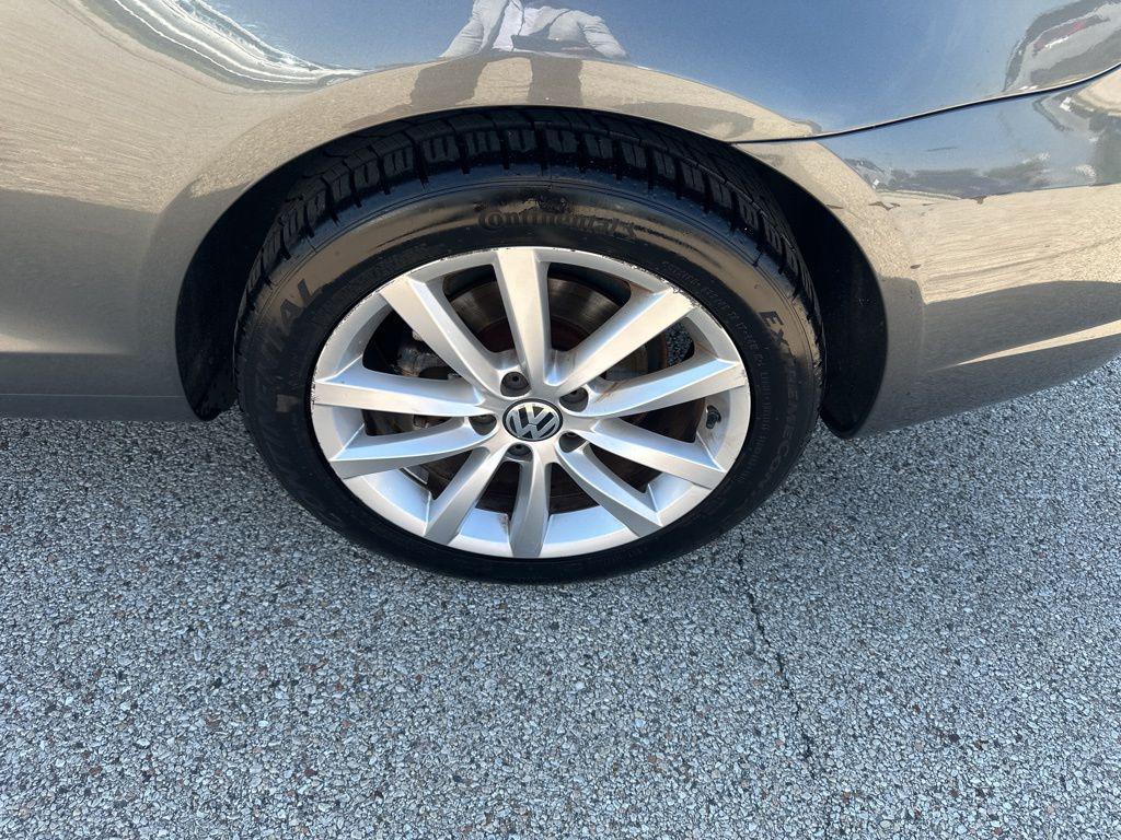 used 2013 Volkswagen Eos car, priced at $11,469